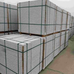 怀化 白麻花岗岩石材荔枝面地铺石（300*600*50）