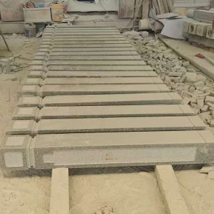 怀化 芝麻白异形加工雕刻-栏杆大柱，方柱