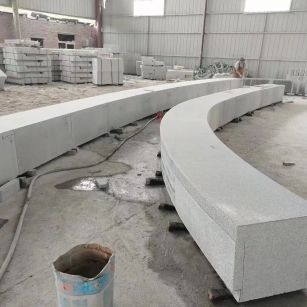 怀化芝麻白花岗岩石板材 园林光面弧形坐凳