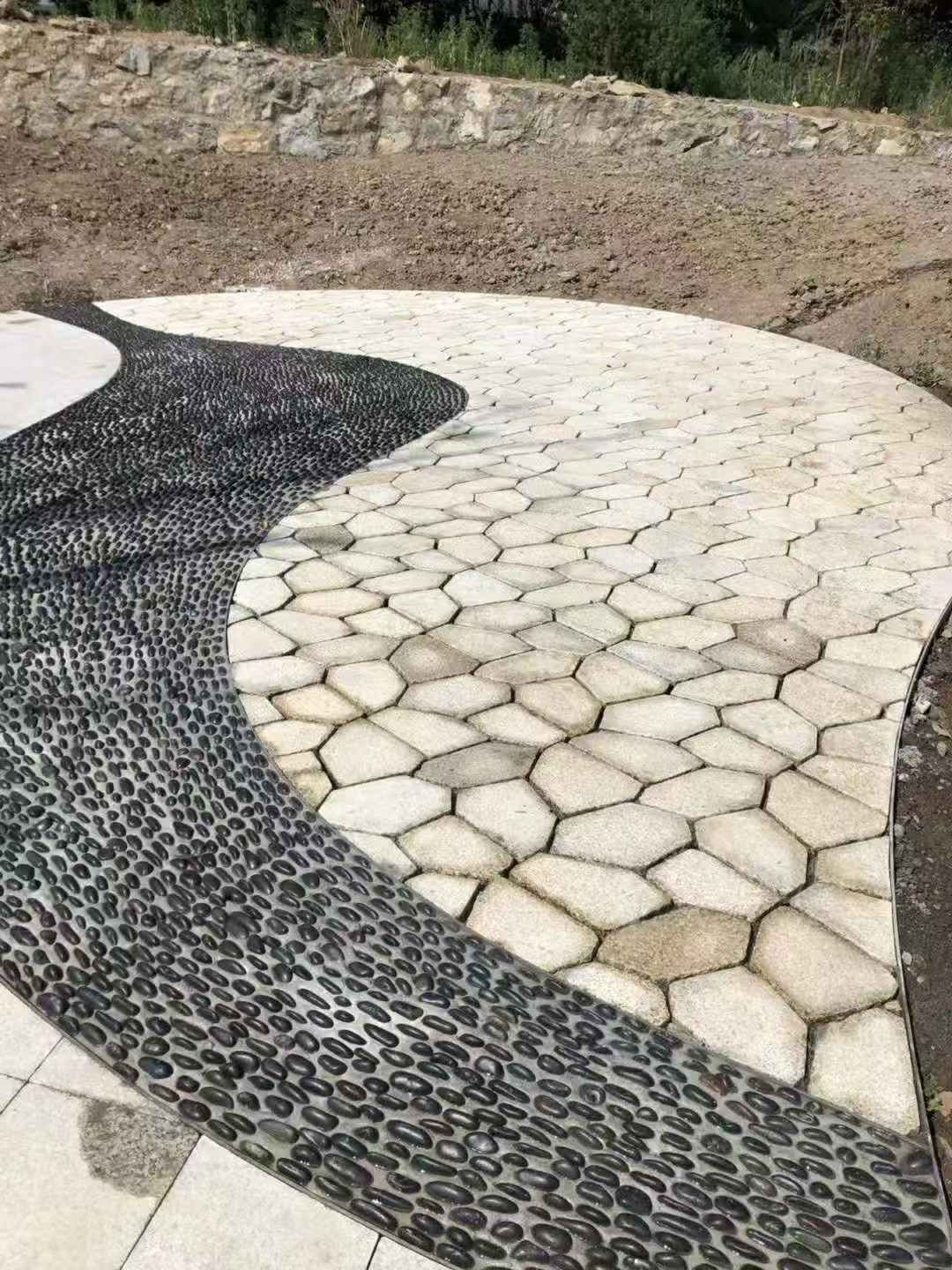 怀化 黄金麻冰裂纹地铺石工地铺装案例