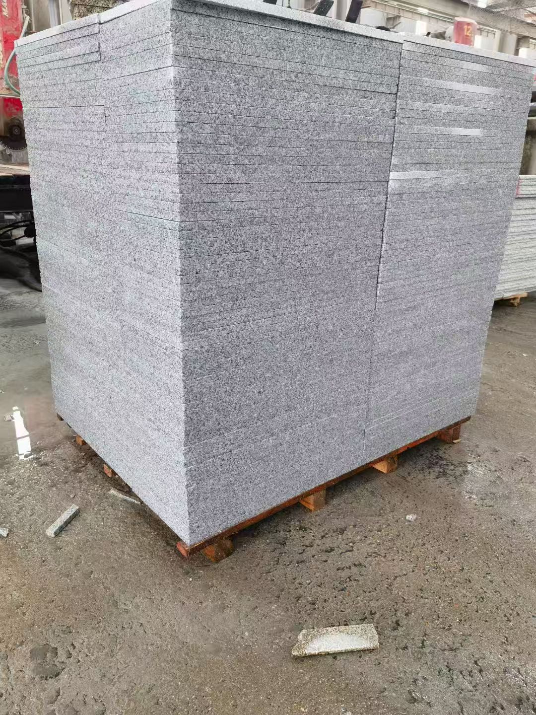 怀化 芝麻白火烧面1.8厚300*600地铺石，尺寸标准，厚薄均匀