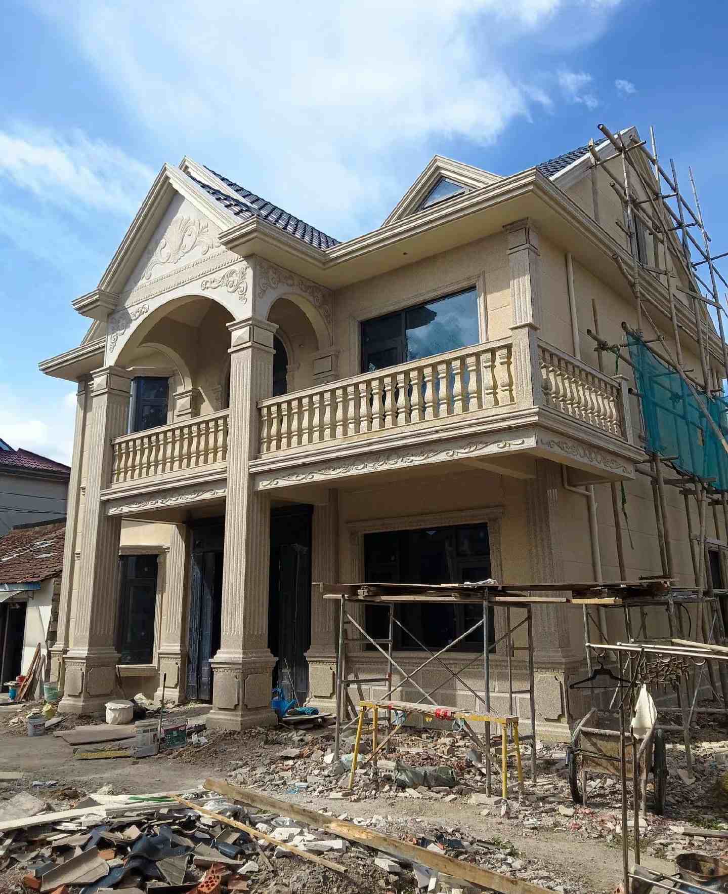 怀化 黄金麻花岗岩石材私人别墅雕花门楼柱阳台栏杆