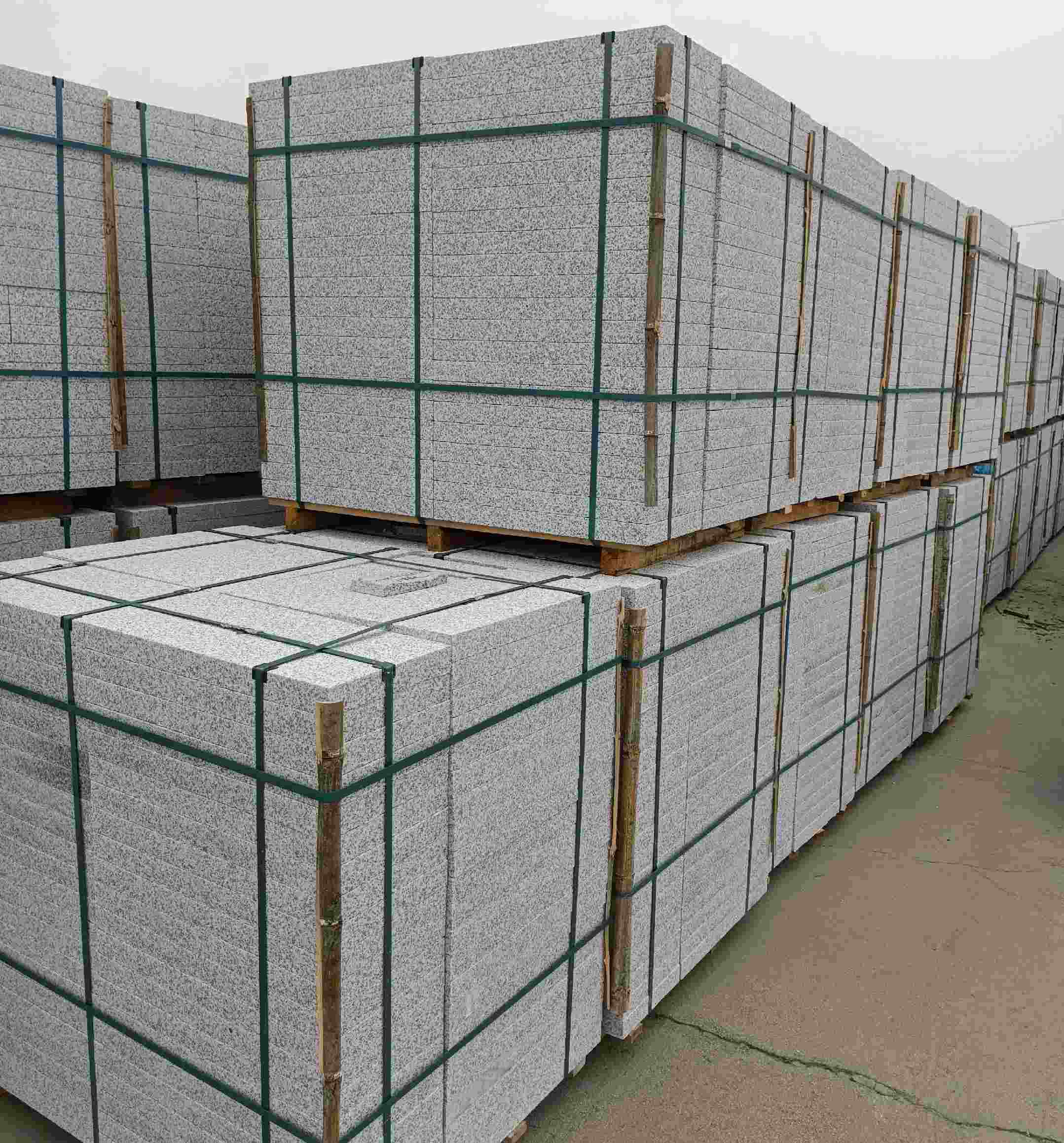 怀化 白麻花岗岩石材荔枝面地铺石（300*600*50）