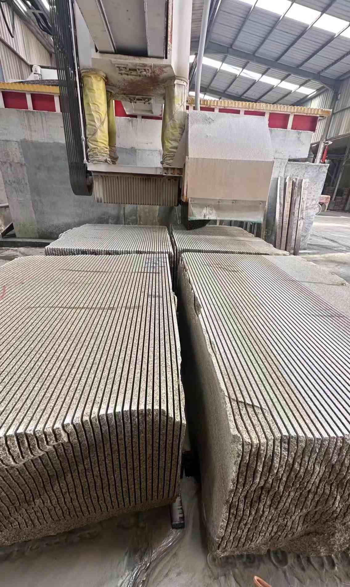 怀化 车间生产日常，黄金麻白麻花岗岩