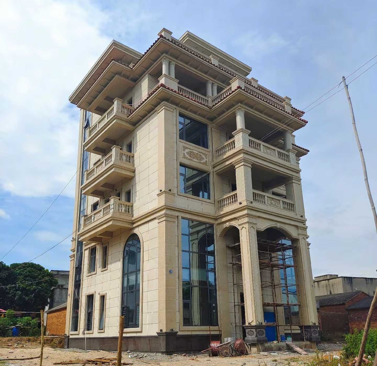 怀化 黄金麻花岗岩石材别墅外墙干挂搭配（雕花栏杆花瓶柱门楼罗马柱）