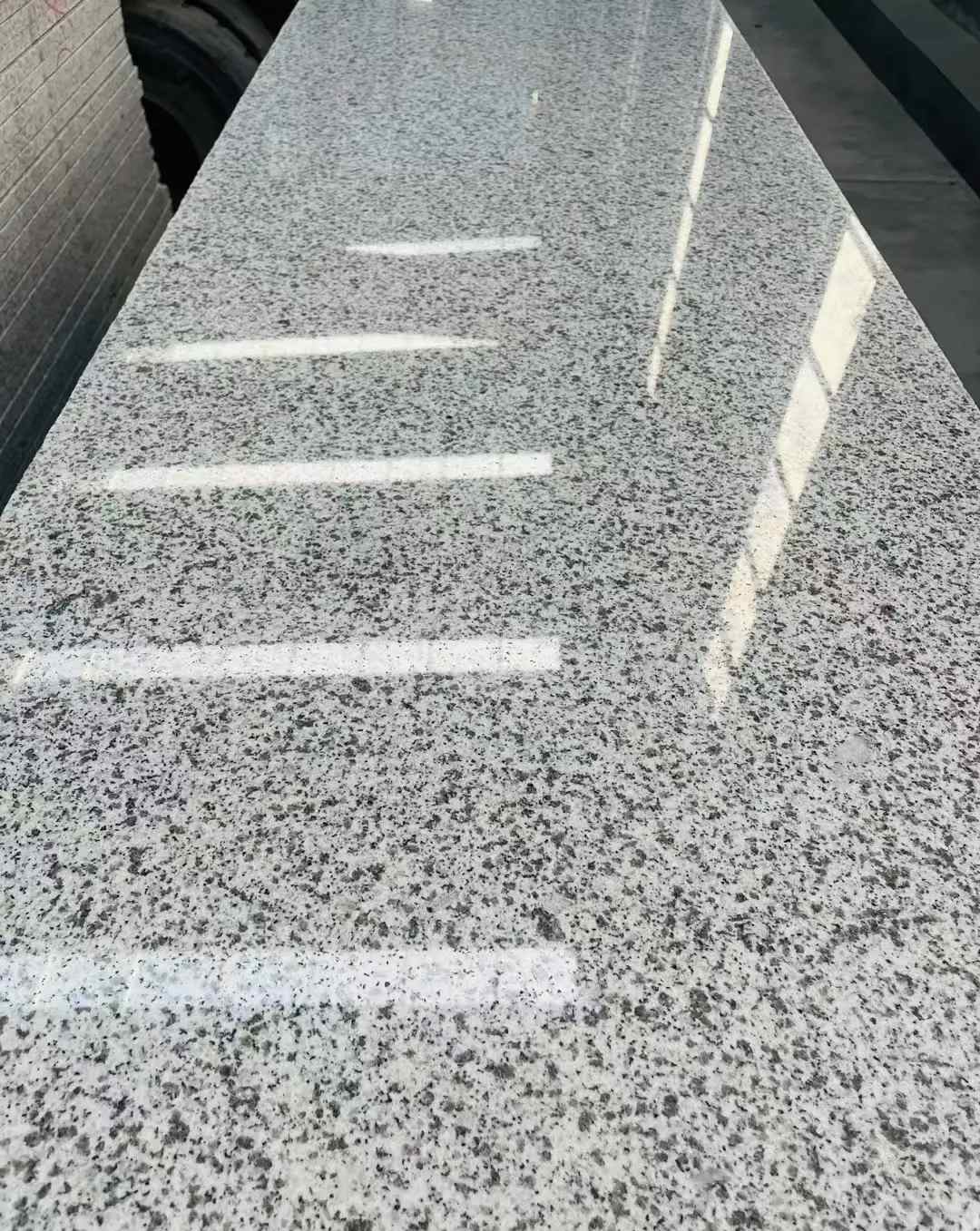 怀化 白麻花岗岩光面毛板