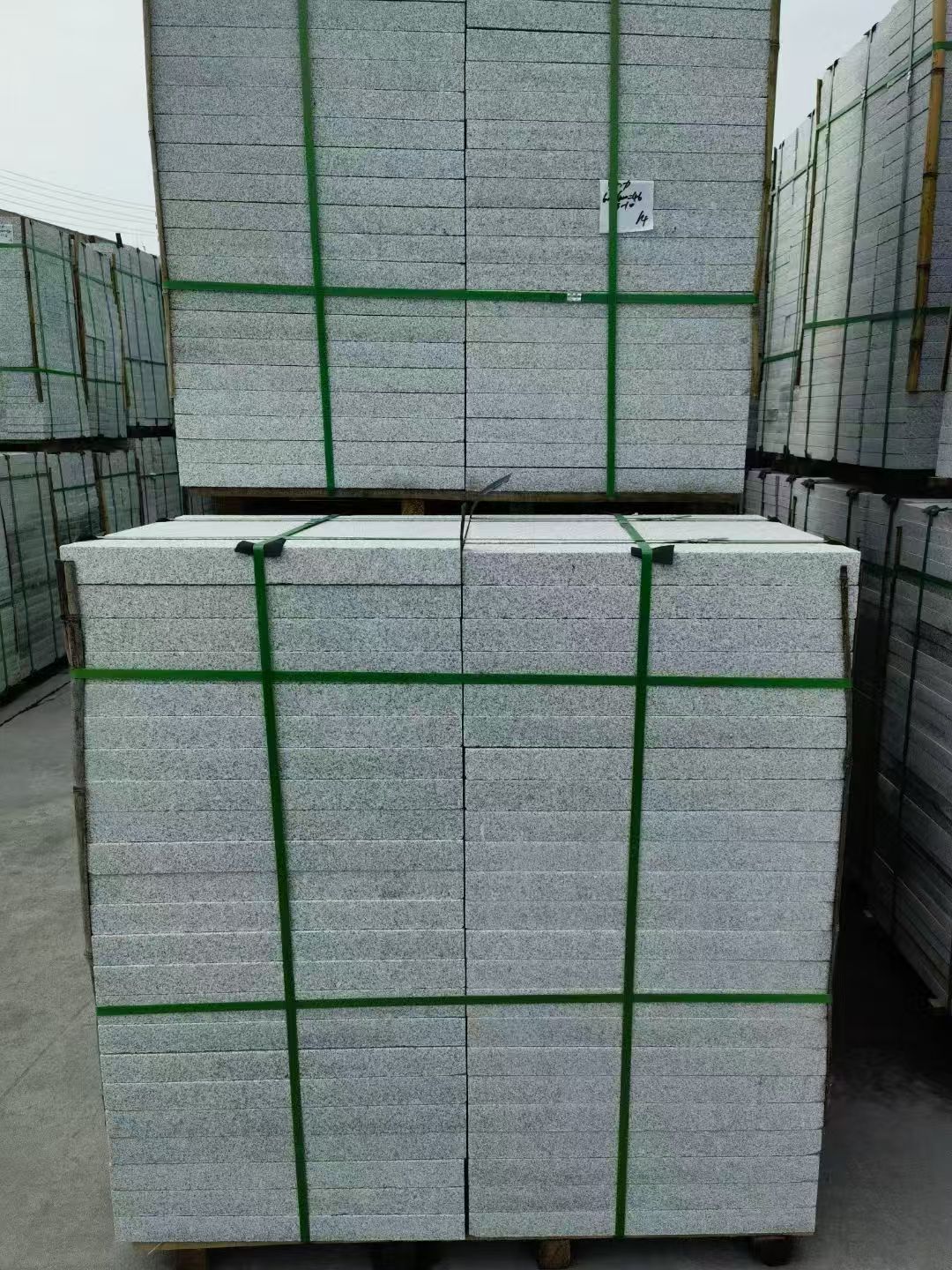 怀化 芝麻白火烧，园林广场市政工程地铺石，1.8~5.0厚均有现货