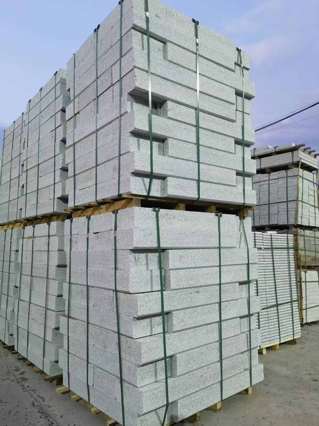 怀化 芝麻白花岗岩路沿石，路缘石，路肩石，道牙，立缘石，马路牙子，街沿石，侧石等